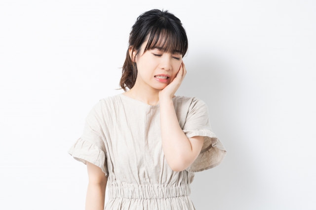 歯の痛みやしみる症状について